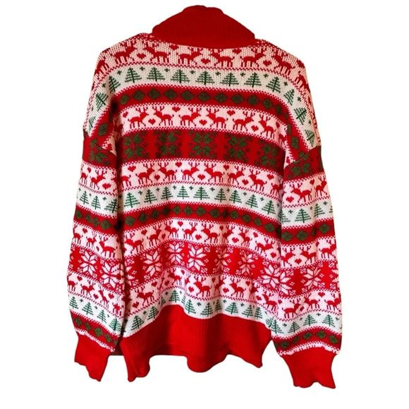 NWT Women’s Oversized Turtleneck Christmas Sweater - Picture 2 of 6